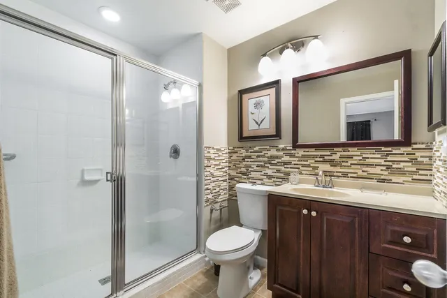 a view of a back yard of the house