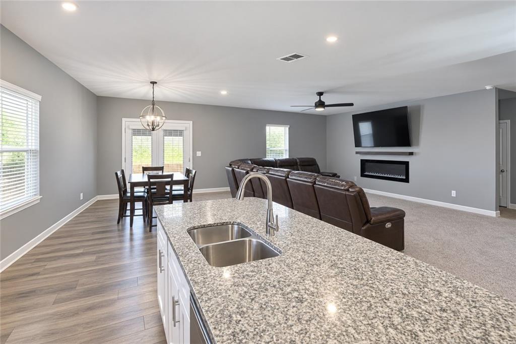 261 Mccall Way Monroe, GA 30655 - Photo 4 of 17 Gallery Image 4