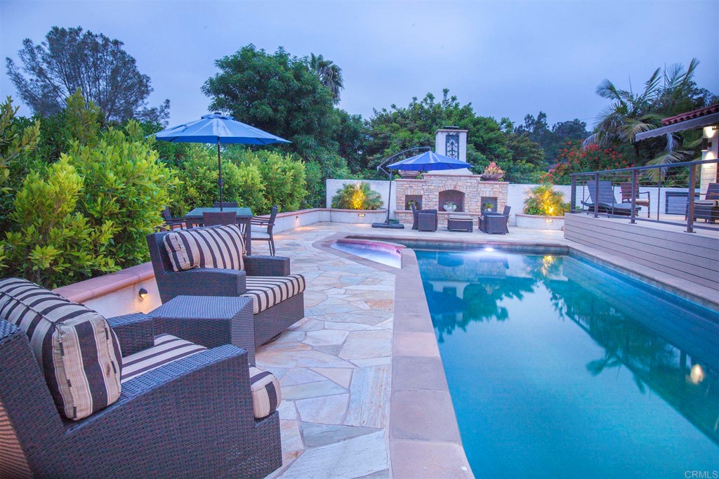 17143 Los Morros Rancho Santa Fe, CA 92067 - Photo 6 of 32 40' x 11 foot pool with jacuzzi. 9 feet deep for jumping and diving.