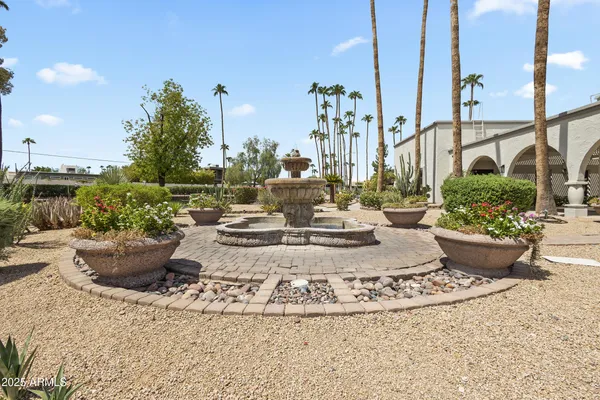 $2,295 | 7920 East Camelback Road, Unit 601, Scottsdale, AZ 85251