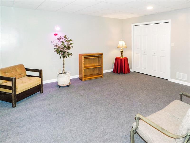 104 Tradewind Road New Castle, PA 16102 - Photo 19 of 20 Gallery Image 19