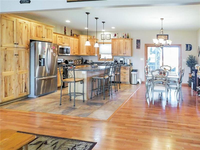 104 Tradewind Road New Castle, PA 16102 - Photo 5 of 20 Gallery Image 5