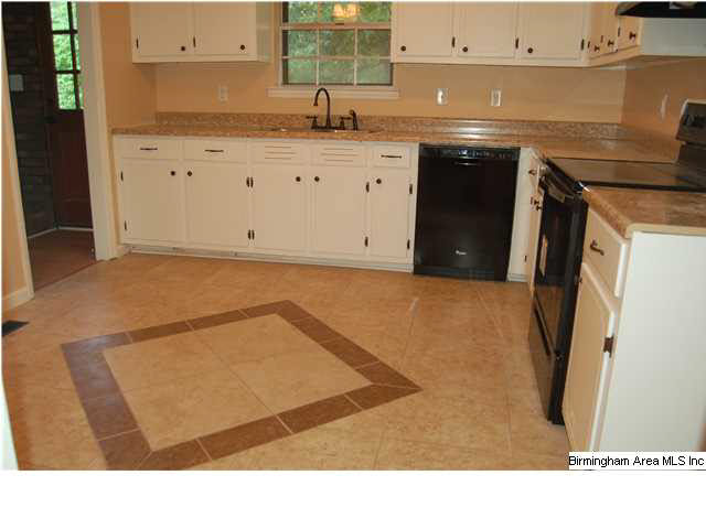 306 Mardis Lane Alabaster, AL 35007 - Photo 6 of 18