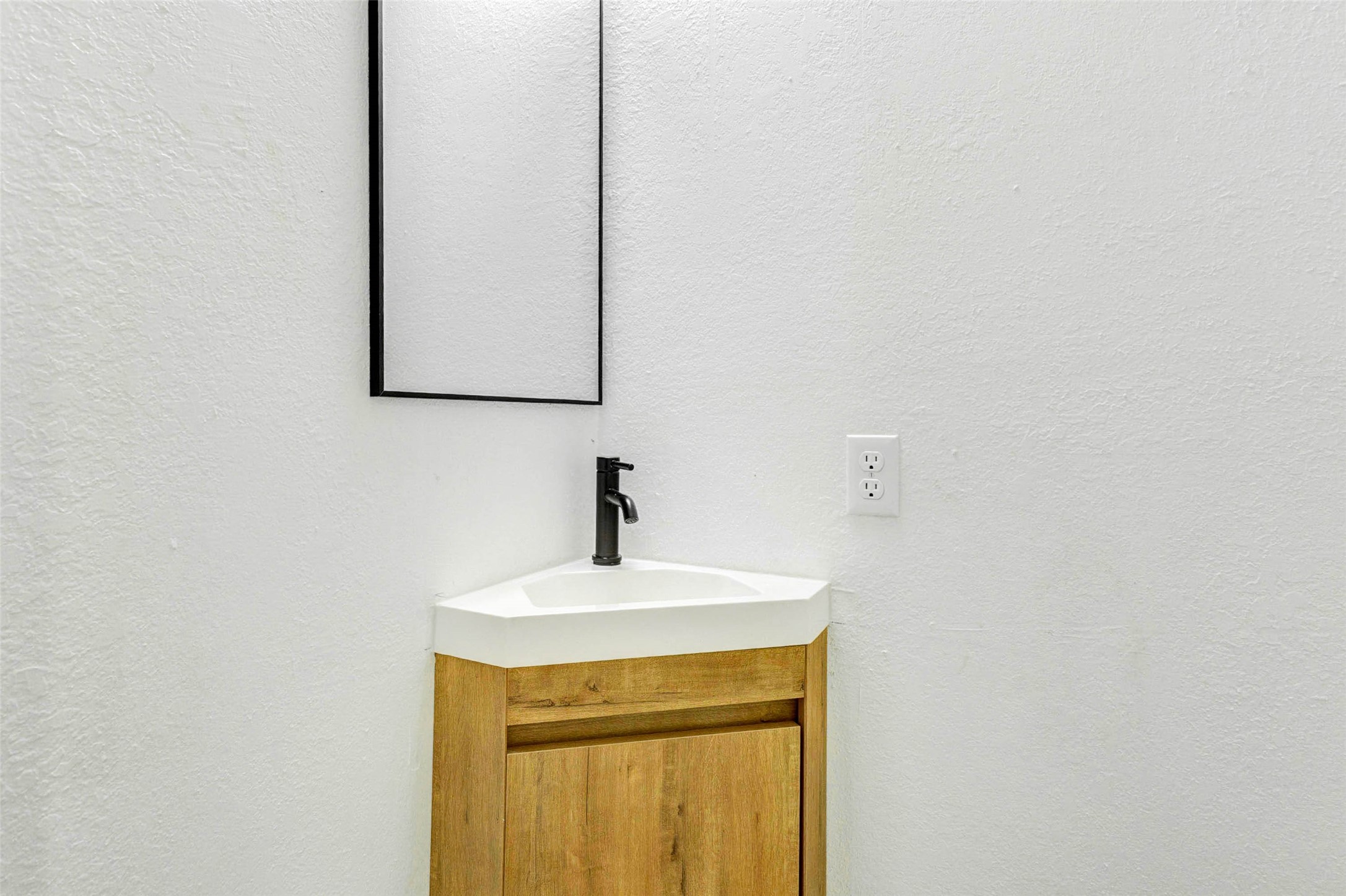 2135 Casa Rio Circle Dickinson, TX 77539 - Photo 11 of 21