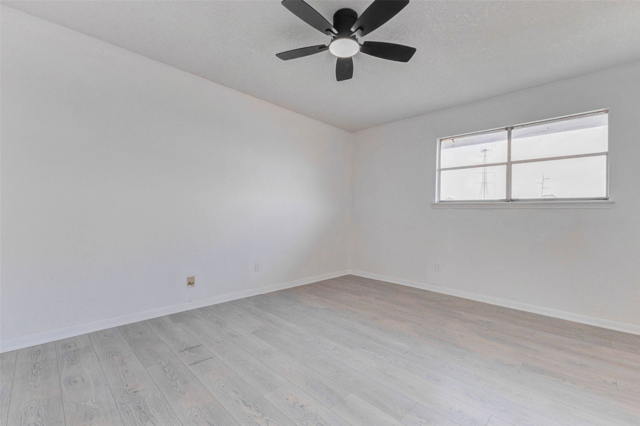 2135 Casa Rio Circle Dickinson, TX 77539 - Photo 12 of 21