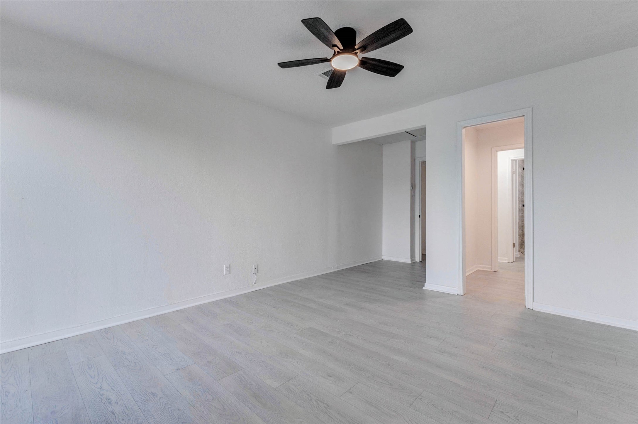 2135 Casa Rio Circle Dickinson, TX 77539 - Photo 19 of 21