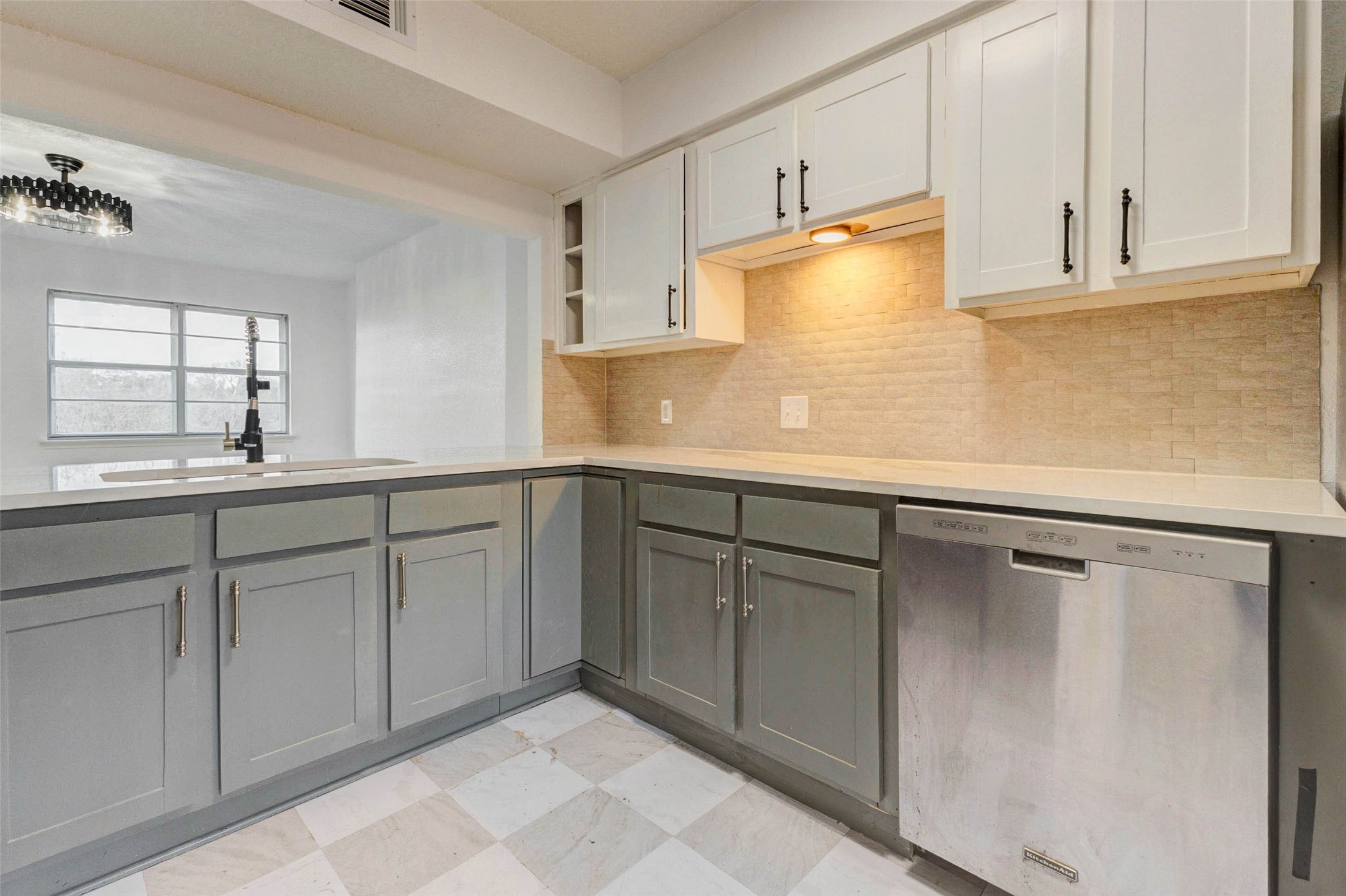 2135 Casa Rio Circle Dickinson, TX 77539 - Photo 7 of 21