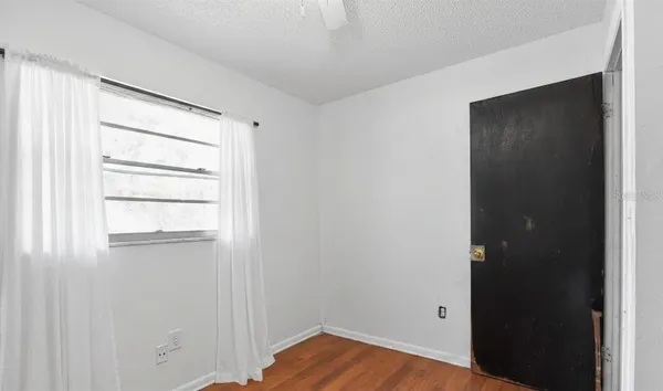 a view of walk in closet