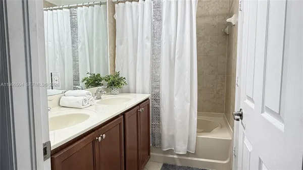 $450,000 | 11605 Northwest 89th Street, Unit 220, Doral, FL 33178
