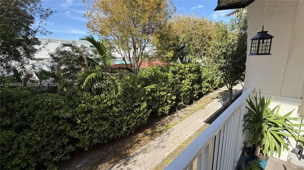 $450,000 | 11605 Northwest 89th Street, Unit 220, Doral, FL 33178