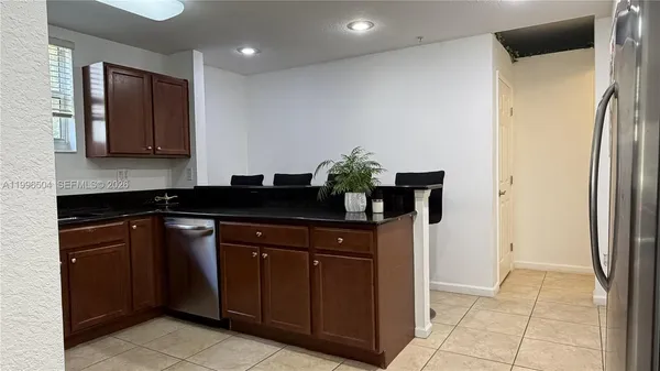 $450,000 | 11605 Northwest 89th Street, Unit 220, Doral, FL 33178