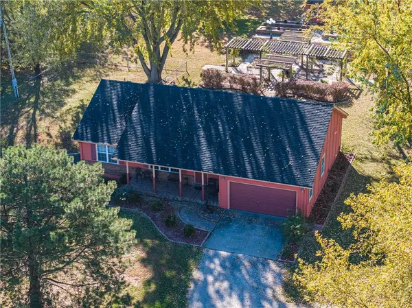 $540,000 | 1250 Northwest 450th Road, Holden, MO 64040