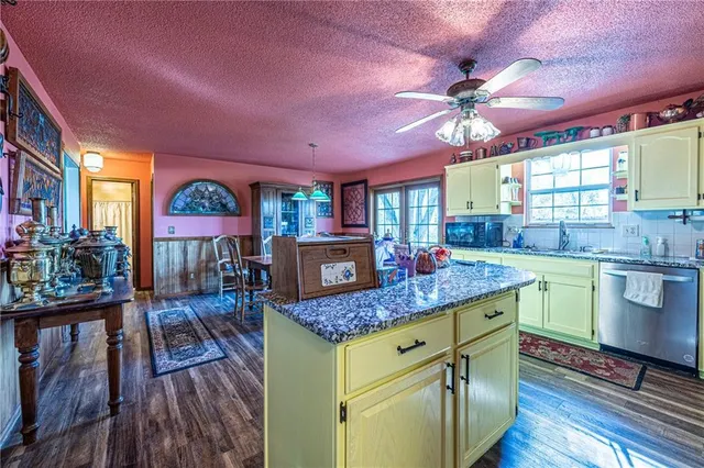 $540,000 | 1250 Northwest 450th Road, Holden, MO 64040