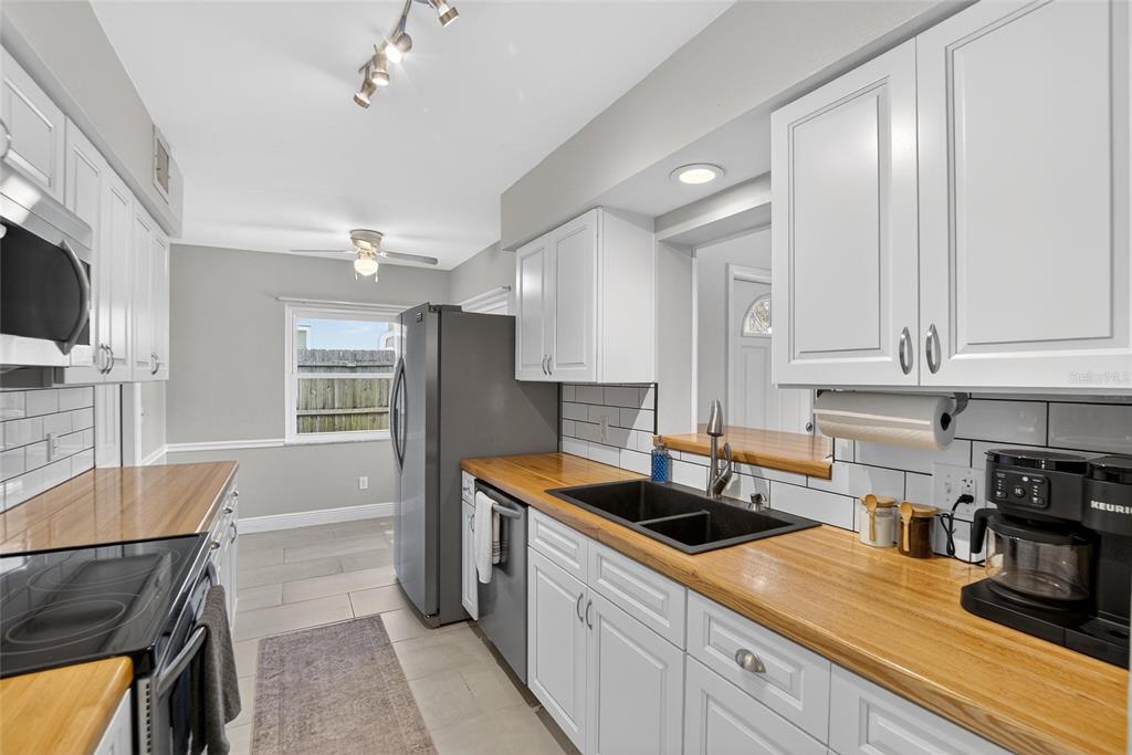 2063 Pine Ridge Drive Clearwater, FL 33763 - Photo 17 of 50