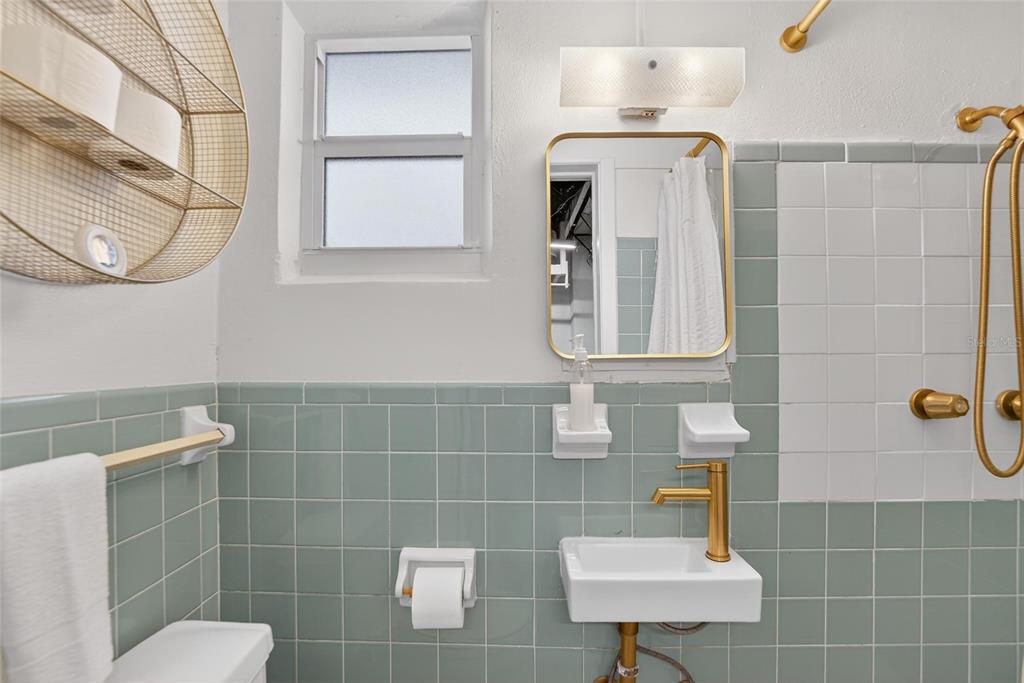 2063 Pine Ridge Drive Clearwater, FL 33763 - Photo 33 of 50