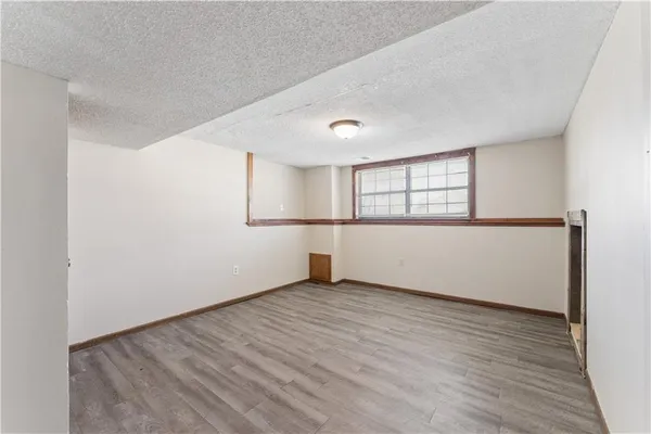 $300,000 | 113-115 Brookridge Drive, Harrisonville, MO 64701