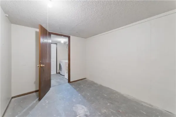 $300,000 | 113-115 Brookridge Drive, Harrisonville, MO 64701