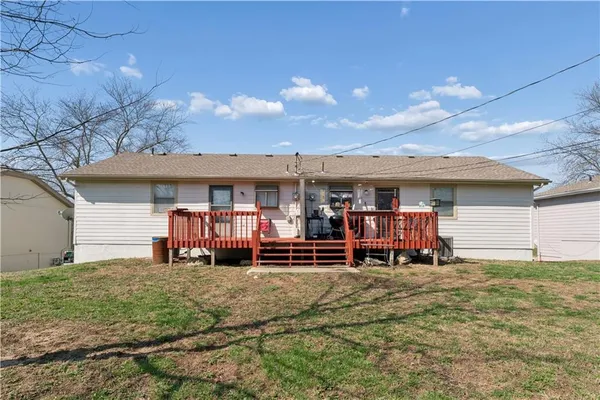 $300,000 | 113-115 Brookridge Drive, Harrisonville, MO 64701