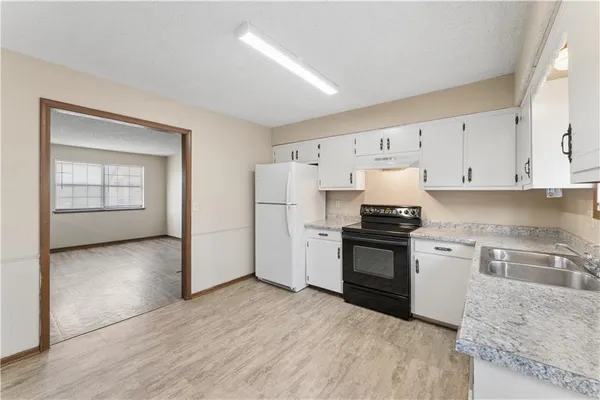 $300,000 | 113-115 Brookridge Drive, Harrisonville, MO 64701