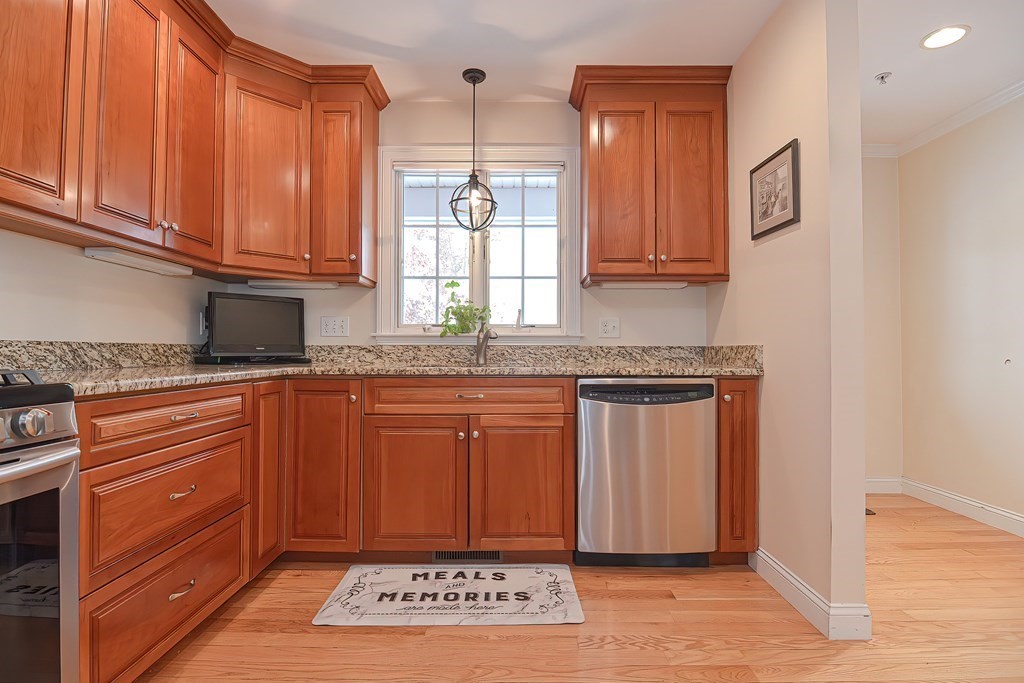 8 Dexter Road, Unit 8 Foxboro, MA 02035 - Photo 9 of 42 Gallery Image 9