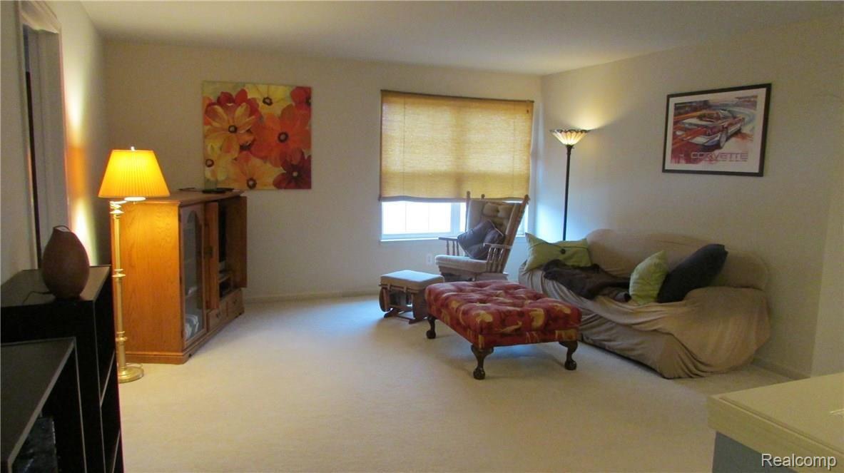 600 Wade Court Rochester, MI 48307 - Photo 19 of 21 loft.jpeg