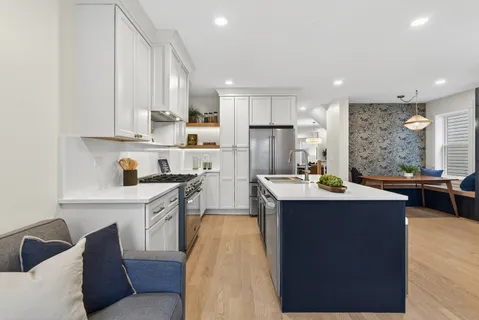 $850,000 | 3642 North Sawyer Avenue, Chicago, IL 60618