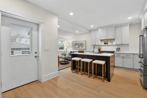 $850,000 | 3642 North Sawyer Avenue, Chicago, IL 60618