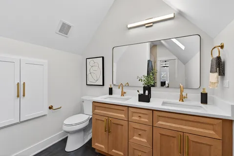 $850,000 | 3642 North Sawyer Avenue, Chicago, IL 60618