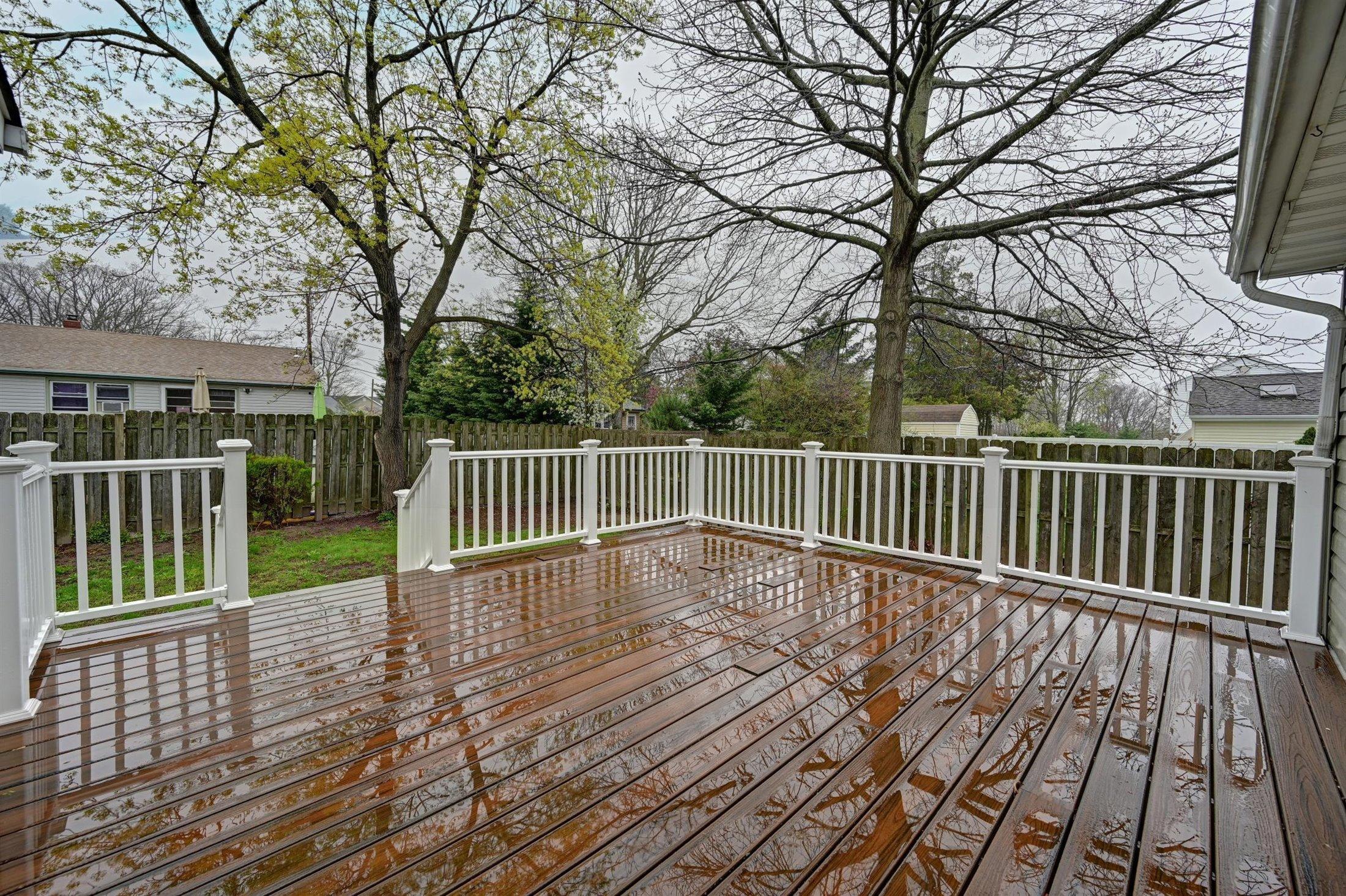 211 Milford Road Neptune Township, NJ 07753 - Photo 25 of 32 25-Deck