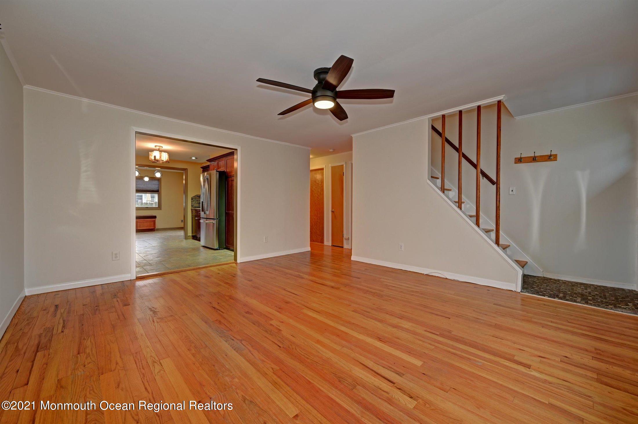 211 Milford Road Neptune Township, NJ 07753 - Photo 6 of 32 06-Living