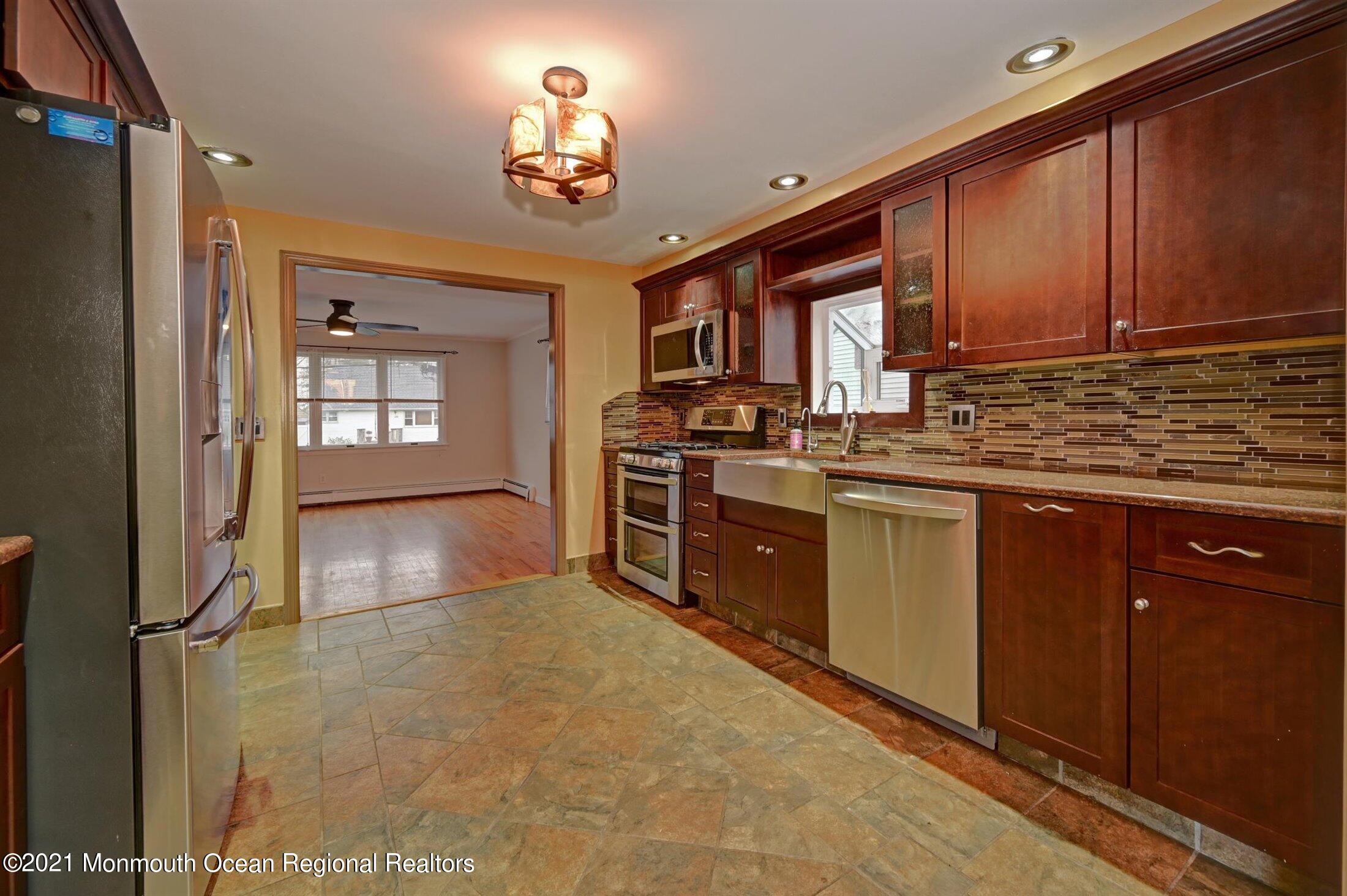 211 Milford Road Neptune Township, NJ 07753 - Photo 9 of 32 09-Kitchen