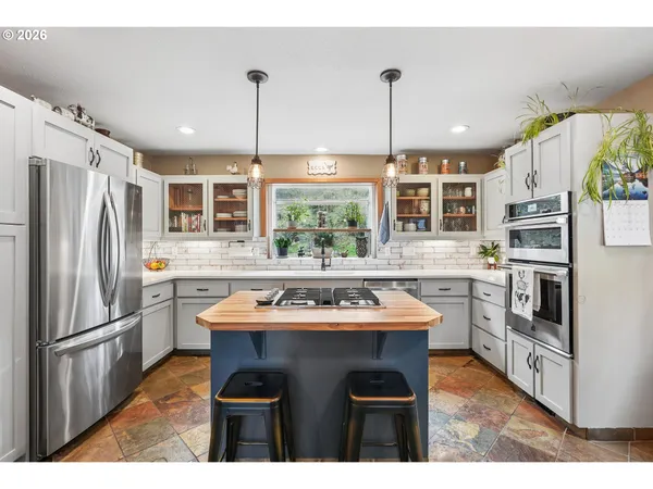 $835,000 | 16490 South Bradley Road, Oregon City, OR 97045