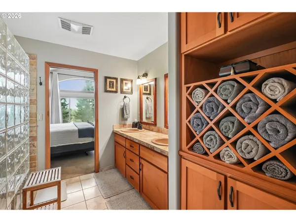 $835,000 | 16490 South Bradley Road, Oregon City, OR 97045