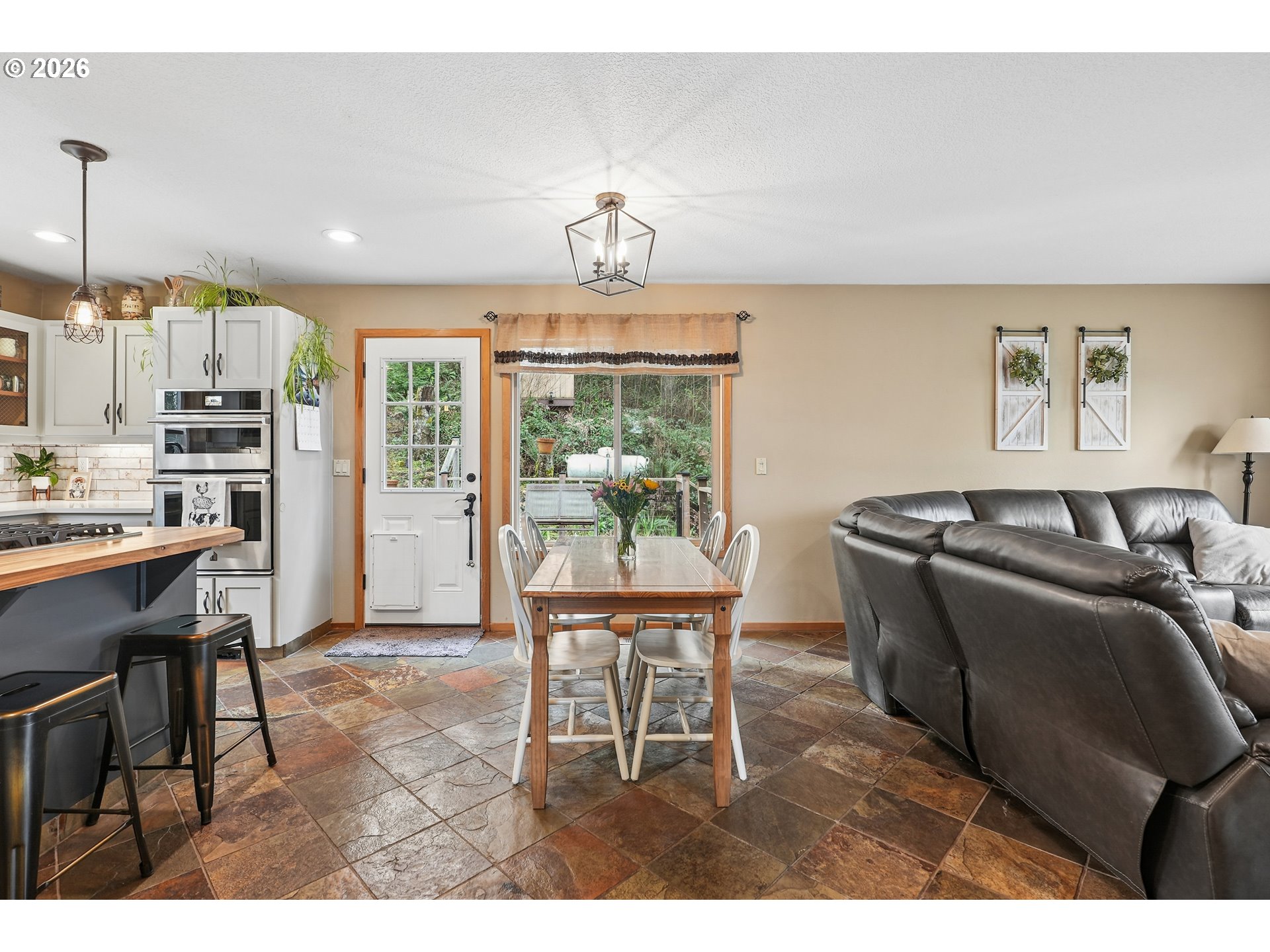 16490 South Bradley Road Oregon City, OR 97045 - Photo 10 of 47