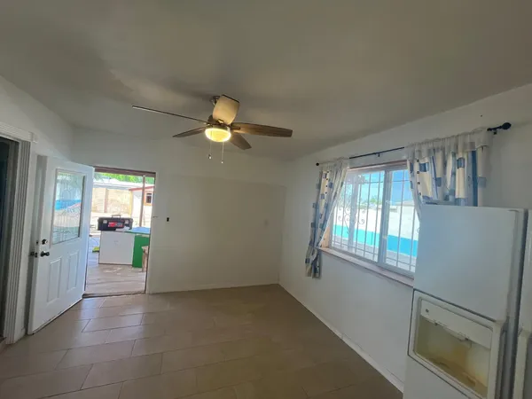 $2,200 | 2714 West Ellis Drive, Tempe, AZ 85282