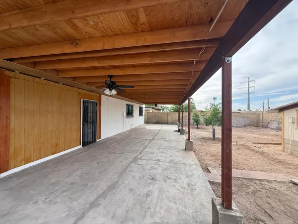 $2,200 | 2714 West Ellis Drive, Tempe, AZ 85282