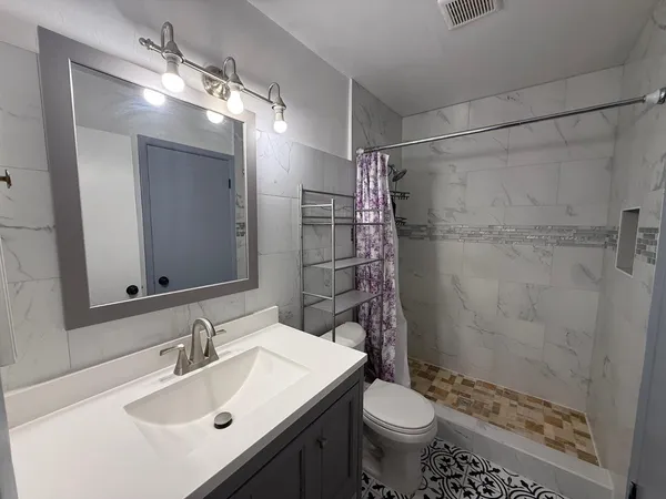 $2,200 | 2714 West Ellis Drive, Tempe, AZ 85282