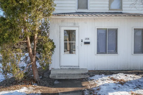 $189,900 | 1208 7th Street East, Menomonie, WI 54751