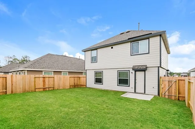 $1,960 | 2424 Carp Drive, Conroe, TX 77384