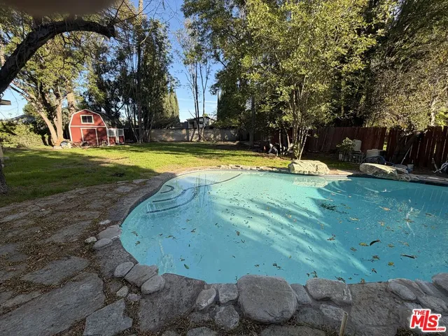 $2,595,000 | 5952 Lubao Avenue, Woodland Hills, CA 91367