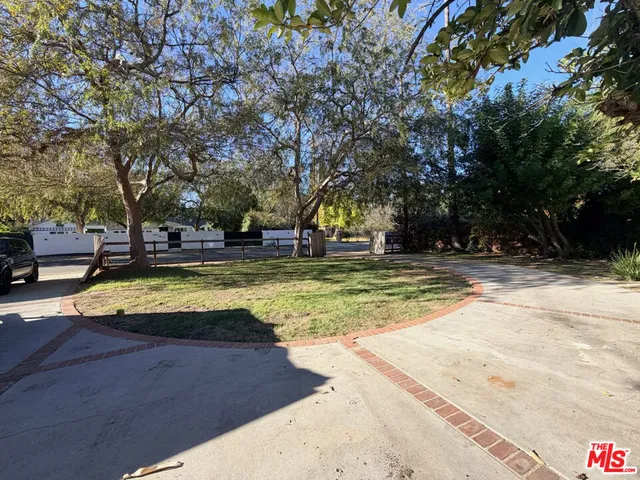 $2,595,000 | 5952 Lubao Avenue, Woodland Hills, CA 91367