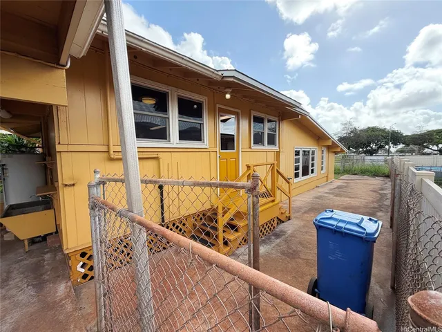 $3,500 | 1468 Noelani Street, Pearl City, HI 96782