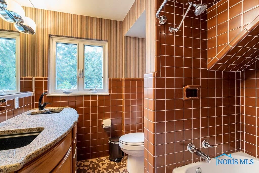 4205 Sheraton Road Toledo, OH 43606 - Photo 32 of 46 Gallery Image 32