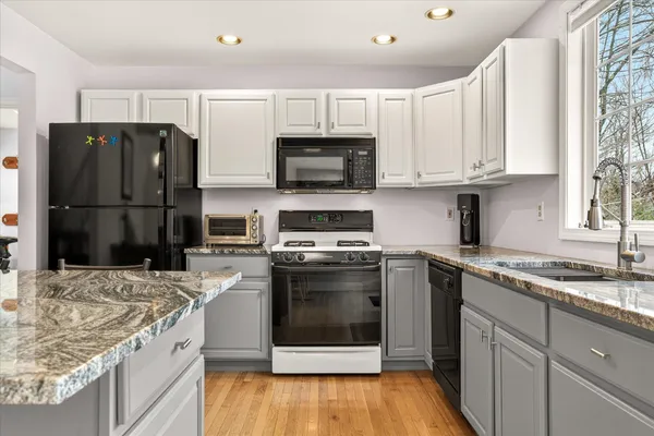 $599,999 | 45 Okemo Way, Mount Holly, VT 05758