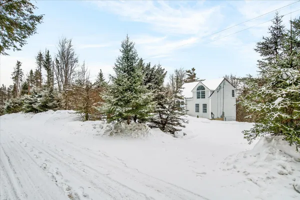 $599,999 | 45 Okemo Way, Mount Holly, VT 05758