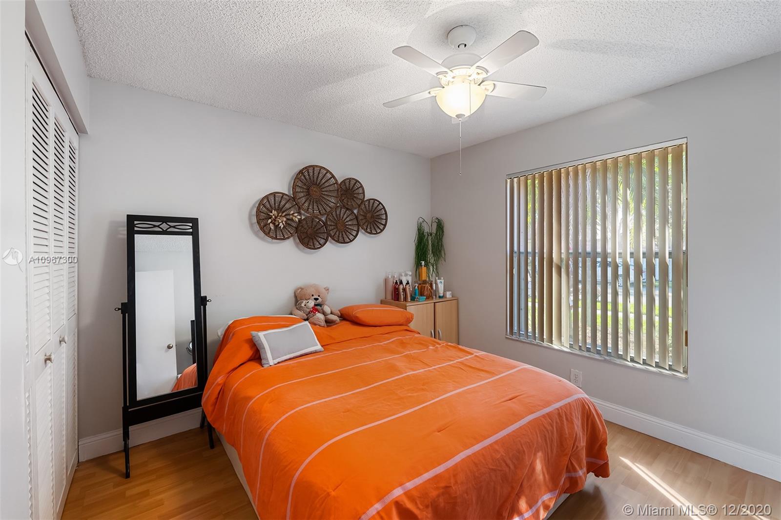 Keystone Lake Pembroke Pines, FL 33029 - Photo 16 of 26