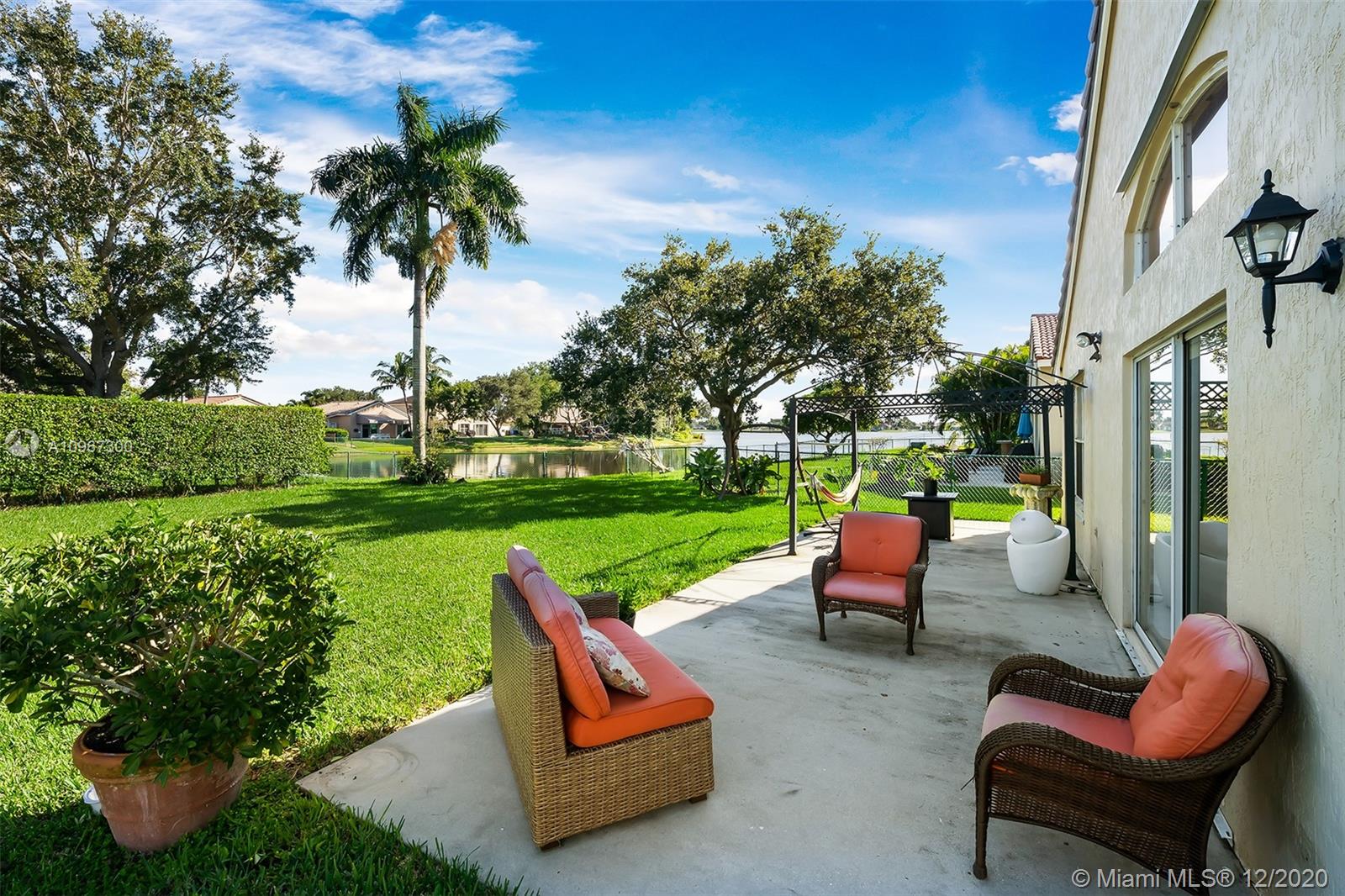 Keystone Lake Pembroke Pines, FL 33029 - Photo 23 of 26