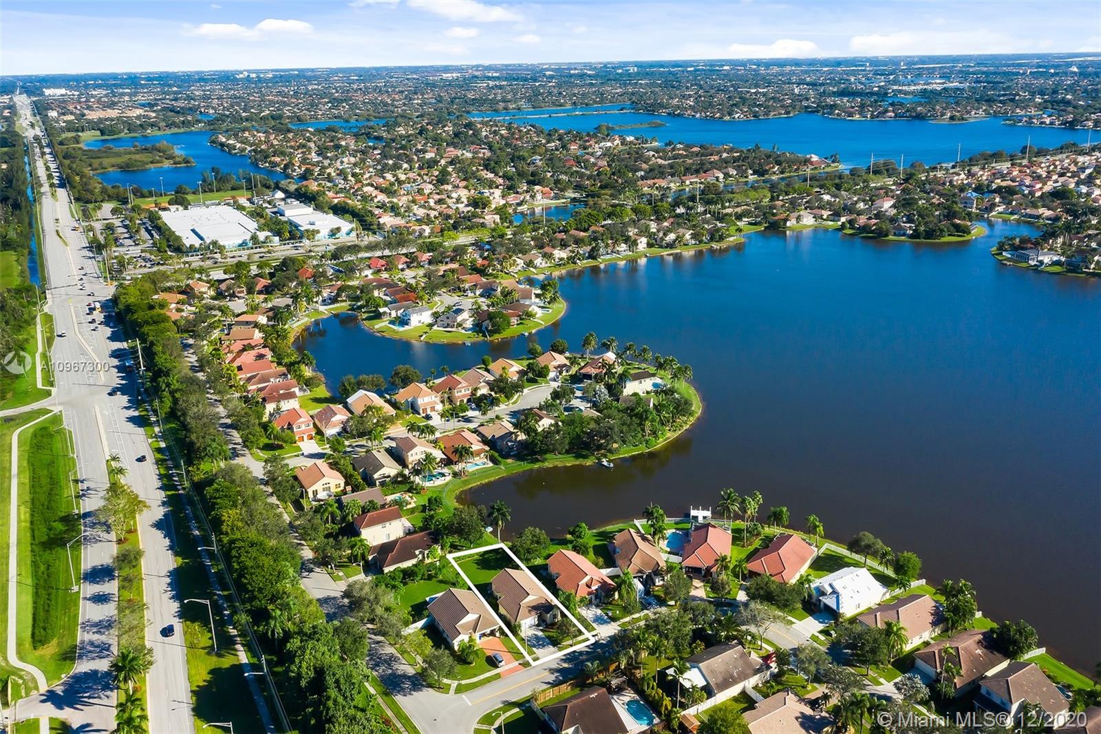 Keystone Lake Pembroke Pines, FL 33029 - Photo 5 of 26