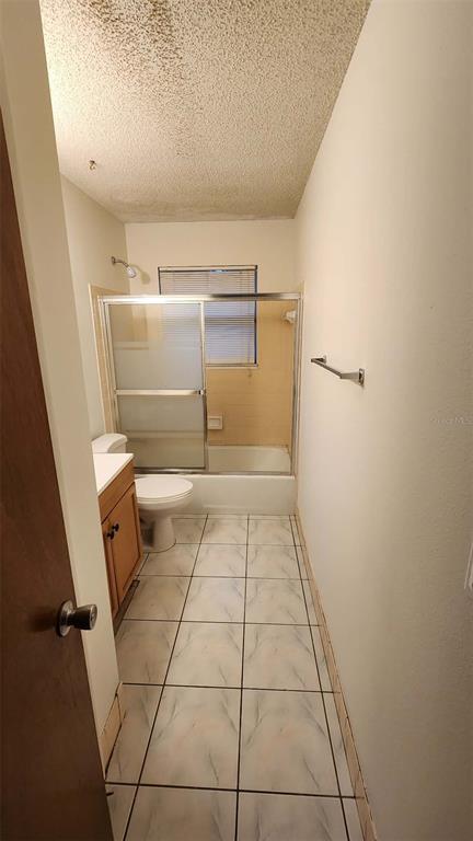 62 Silver Lane Ocala, FL 34472 - Photo 11 of 25 a bathroom with a shower