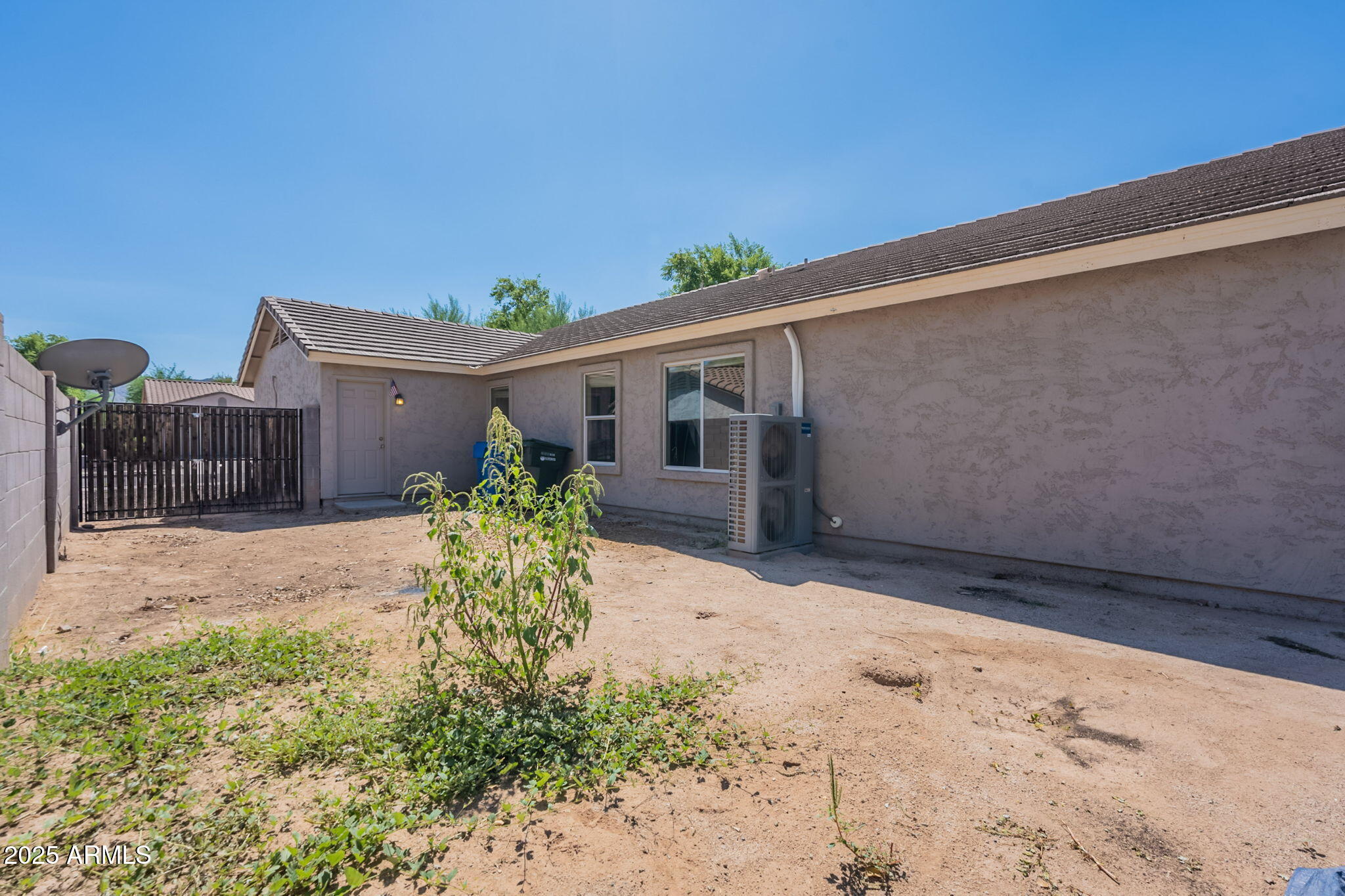 2024 West Carter Road Phoenix, AZ 85041 - Photo 54 of 55 54-web-or-mls-Carter-54